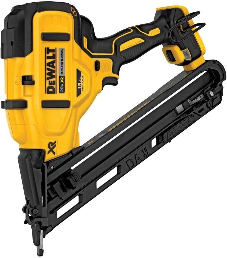 DEWALT 20V MAX* Finish Nailer, Angled, 15GA (DCN650B)