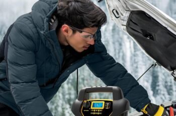 DEWALT DXAEJ14-Type3 Digital Portable Power Station Review